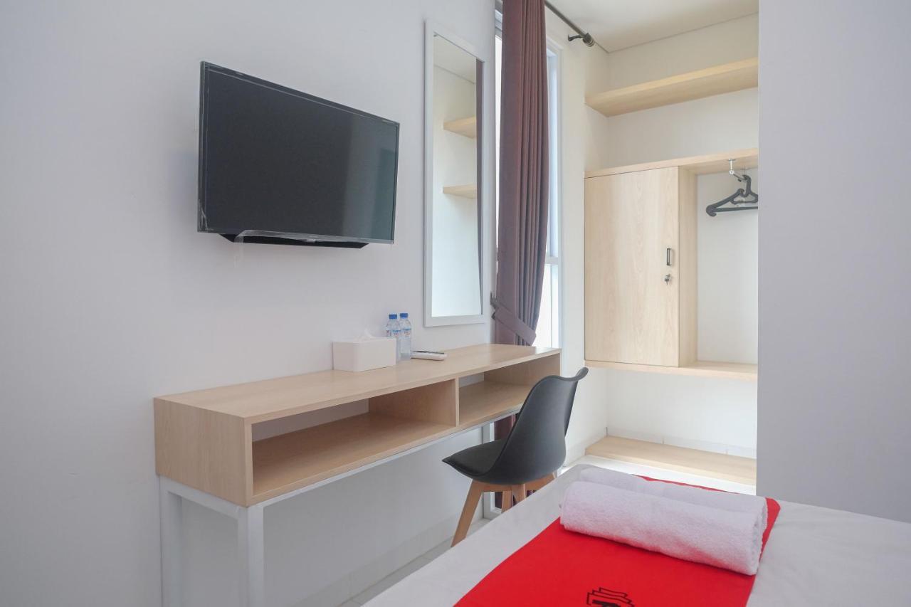 Hotel Reddoorz Syariah @ Tlogosari Semarang Alastuwo Esterno foto